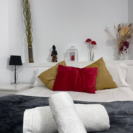 Resitur 709 Apartment Sevilla Bagian luar foto